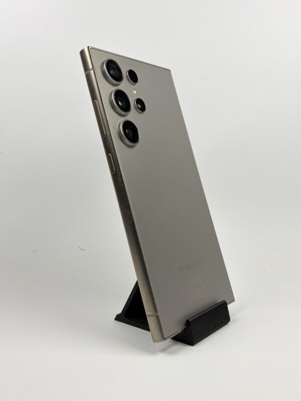 Refurbished Samsung Galaxy S24 Ultra 256GB