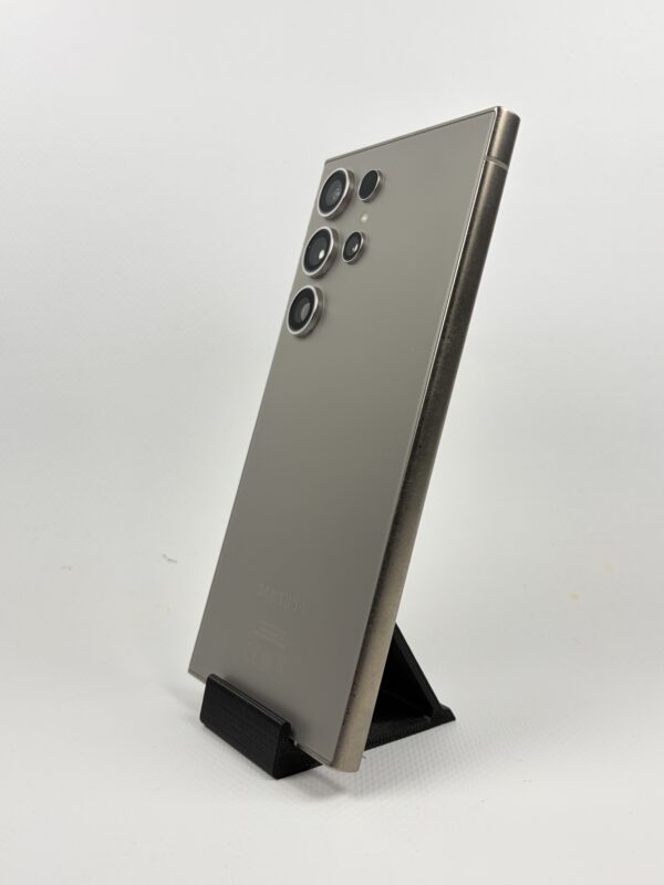 Refurbished Samsung Galaxy S24 Ultra 256GB