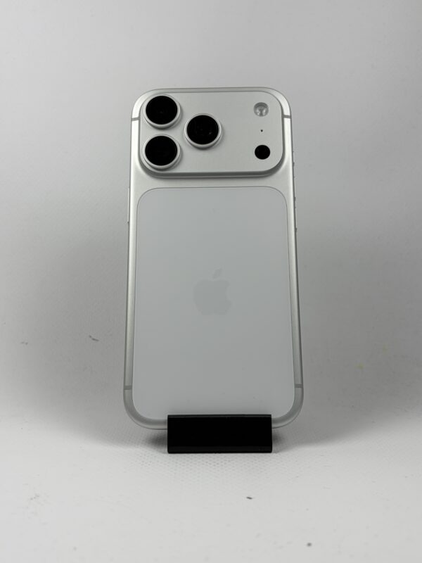 Refurbished iPhone 17 Pro 256GB