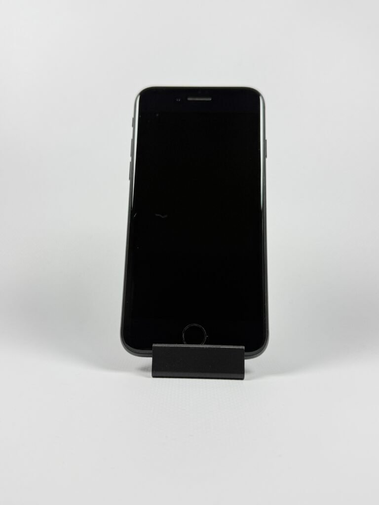 Refurbished iPhone SE 2020 64GB